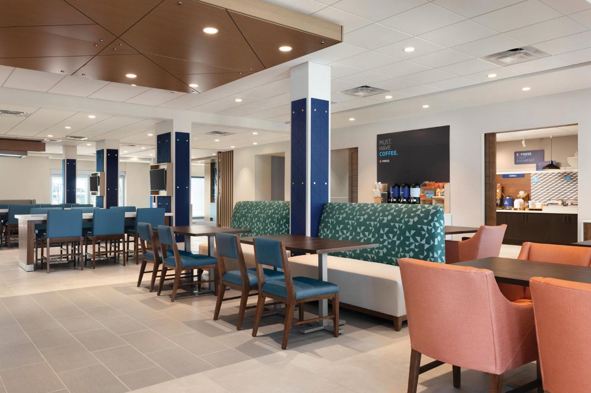Holiday Inn Express Cape Canaveral By Ihg Exterior photo